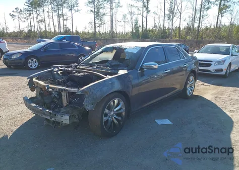 2018 Chrysler 300 Limited z USA, uszkodzony, nr VIN 2C3CCAEG2JH129889